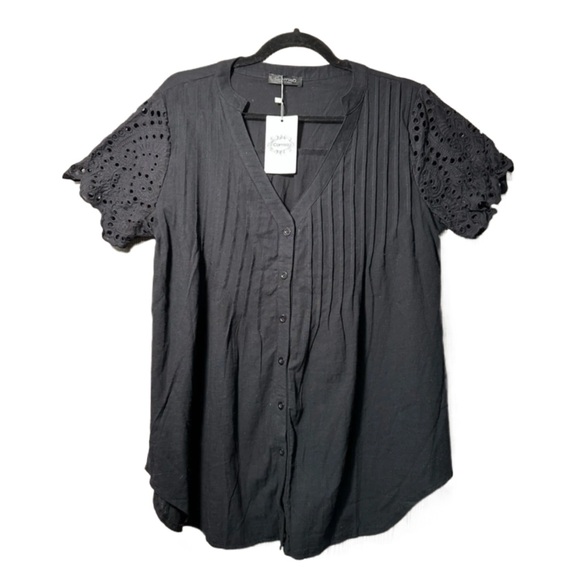 Camisa Tops - Black Lace Sleeve Button Down Shirt Sz XL NWT